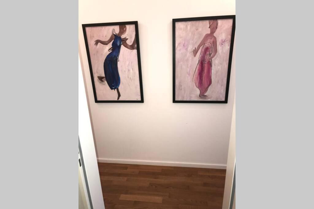 2 Bedroom Mauerpark-Apartment, Berlin Mitte View Calendar エクステリア 写真