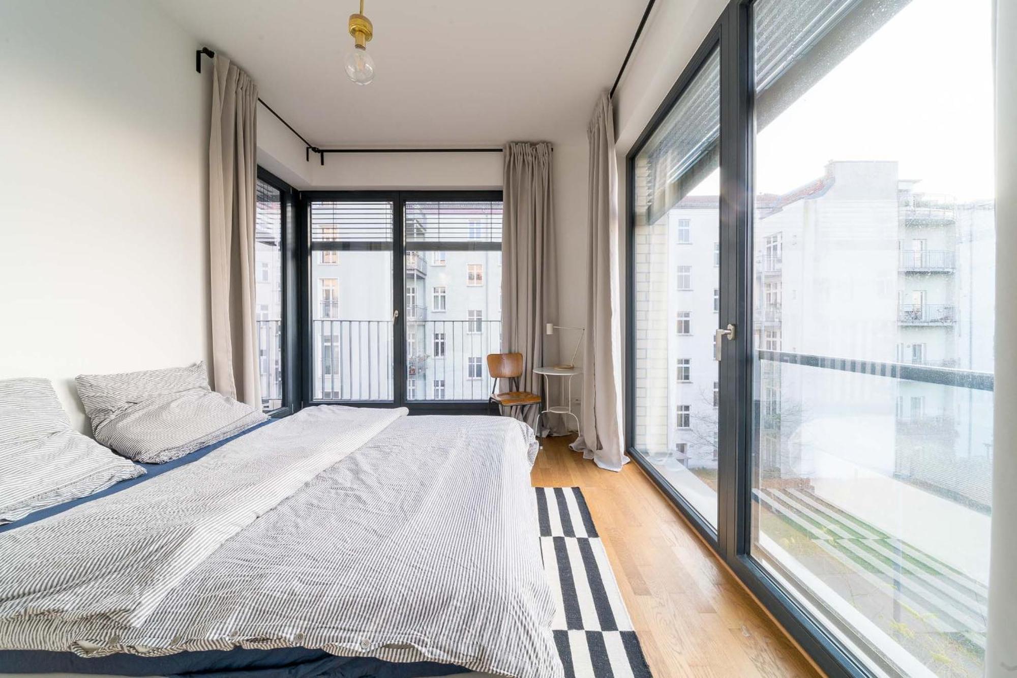 2 Bedroom Mauerpark-Apartment, Berlin Mitte View Calendar エクステリア 写真